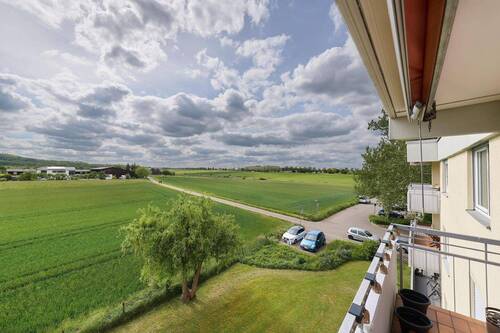 Aussicht vom Balkon - 3 Zimmer Etagenwohnung in Böblingen