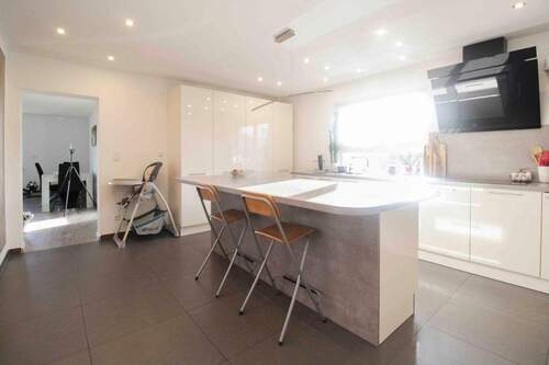 Ansicht Küche OG - Mehrfamilienhaus, Wohnhaus mit 300,30 m&sup2; in Mosbach zum Kaufen