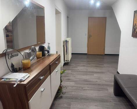 5809a3f8-7d6c-4734-9ff3-7b8b91ee7e8b.jpg - Helle 3 Zimmer Wohnung mit Gartennutzung