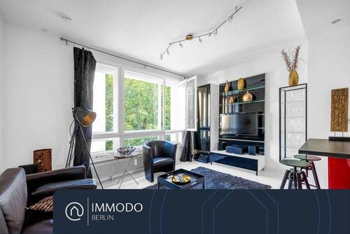 Wohnzimmer - ?? Fußläufig zum Viktoria Luise Platz - helle 2 Zimmer Wohnung mit Aufzug und Balkon