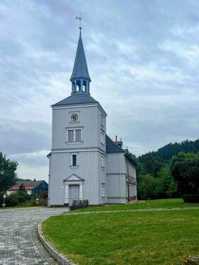 Kirche im Dorf - 