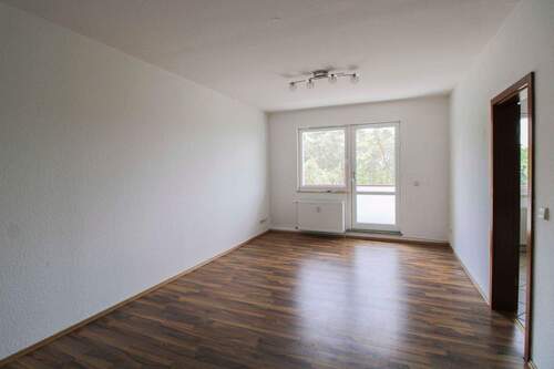 Wohnzimmer - Etagenwohnung mit 56,00 m² in Dessau-Roßlau zum Kaufen