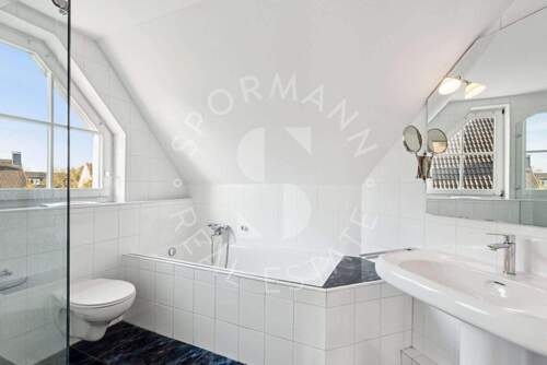 Dusch- und Wannenbad - 