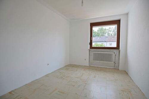 1. OG Zimmer Südseite - 