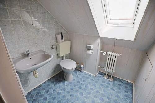 DG - WC und Waschbecken - 