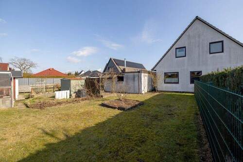 Hinterer Gartenbereich 2 - 