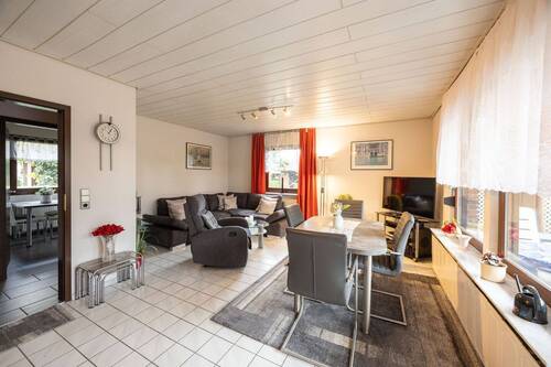 Wohnzimmer zur Gartenseite - 