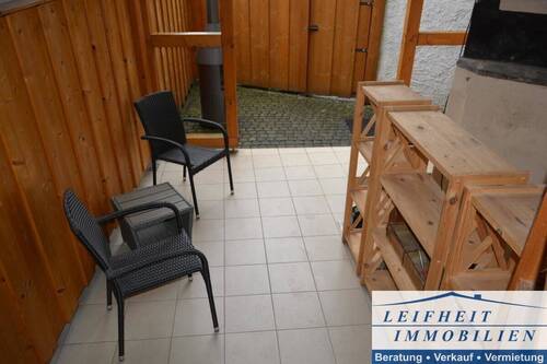 kleiner Hof mit Sitzecke - 
