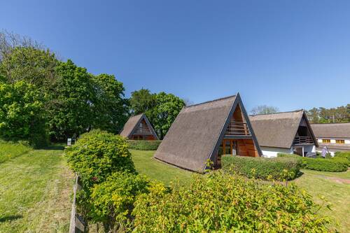 Die gepflegte Aussenanlage - Mehrfamilienhaus, Wohnhaus mit 43,00 m² in Mönchgut zum Kaufen