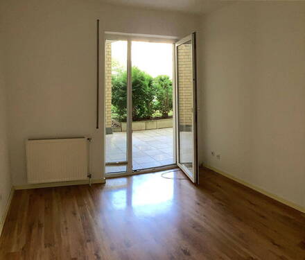 Schlafzimmer, Blick Terrasse - 