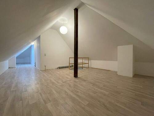 WHG 2 Spitzboden - 