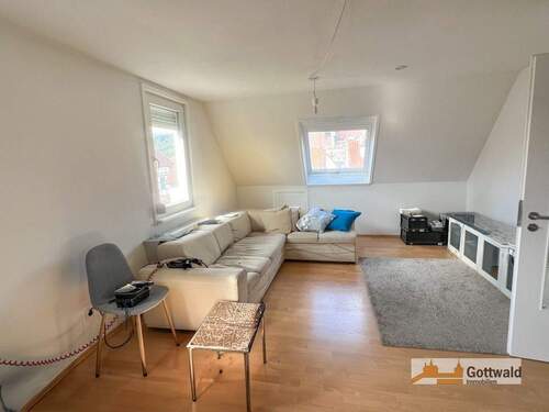 großzügiger Wohn- Essbereich - 3 Zimmer Etagenwohnung zum Kaufen in Plochingen