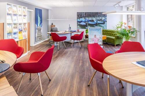 Laden - Mehrfamilienhaus, Wohnhaus mit 153,70 m&sup2; in Kiel zum Kaufen