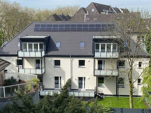 Rückansicht - Terrassenwohnung mit Garten, Solar + Wärmepumpe, Erstbezug