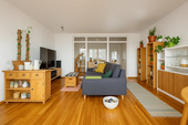 Wohnzimmer - 3 Zimmer Etagenwohnung zum Kaufen in München