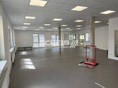 große, helle Fläche - Große Büro-Schulungsräume-Praxis