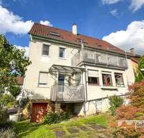 Charmante Wohnung mit Aussichts-Balkon und XL-Garage - zentral in Plochingen