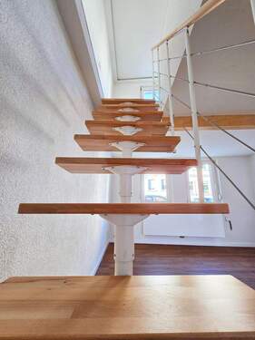 Treppe ins OG - 2 Zimmer Reihenmittelhaus in Köthen (Anhalt)