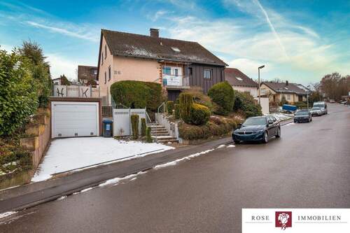 Ansicht Nord - Freistehendes Ein- bis Zweifamilienhaus in gefragter Lage mit schönem Garten, Terrasse und 3 Garagen