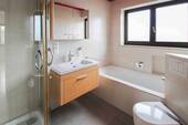 Badezimmer EG Wohnung - 
