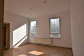 Wohnzimmer - Etagenwohnung mit 108,80 m² in Bremerhaven zum Kaufen