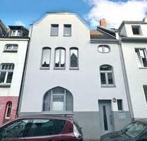 Saniertes Dreifamilienhaus in zentraler Wohnlage - Düsseldorf Heerdt