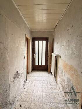 Hausflur - Reihenendhaus mit 124,00 m&sup2; in Speicher zum Kaufen