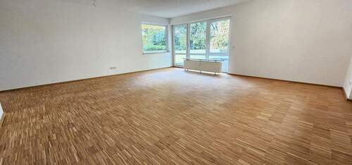 Wohnzimmer - 3 Zimmer Terrassenwohnung zum Kaufen in Gerbrunn