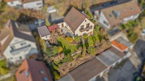 Hausansicht - Familientraum in Höhenaussichtslage von Alzenberg - sofort verfügbar