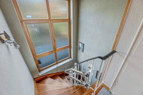 Treppenhaus - Einfamilienhaus mit 127,00 m&sup2; in Calw / Alzenberg zum Kaufen