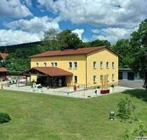 Wohnensemble in der Lausitz - 1.250.000,00&nbsp;EUR Kaufpreis, ca.&nbsp; 305,00&nbsp;m&sup2;&nbsp;Wohnfl&auml;che in Elstra (PLZ: 01920) Ossel