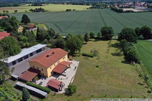 Luftbild von Westen - 5 Zimmer Einfamilienhaus zum Kaufen in Elstra