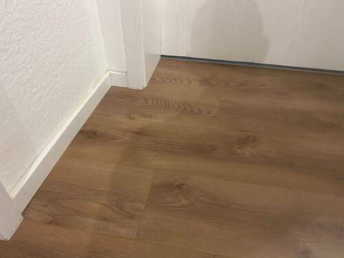 Laminat - 4 Zimmer Etagenwohnung in Merseburg