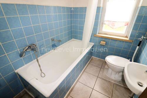 Bad Hochparterre - Einfamilienhaus mit 166,00 m² in Teublitz zum Kaufen