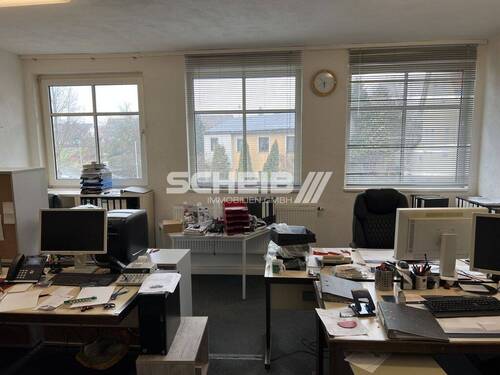 Büros im Obergeschoss - Halle in Crailsheim