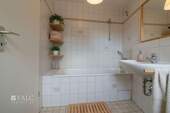Badezimmer (Beispieleinrichtung) - 