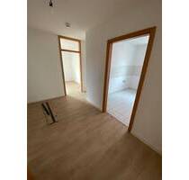 Erfurt* Karree am Südpark* helle 2 Zimmer-Wohnung mit Balkon* sep. Küche* Tageslichtbad