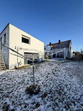 Bild 2 - 4 Zimmer Einfamilienhaus zur Miete in Delitzsch