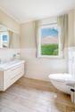 Bad mit Dusche - 