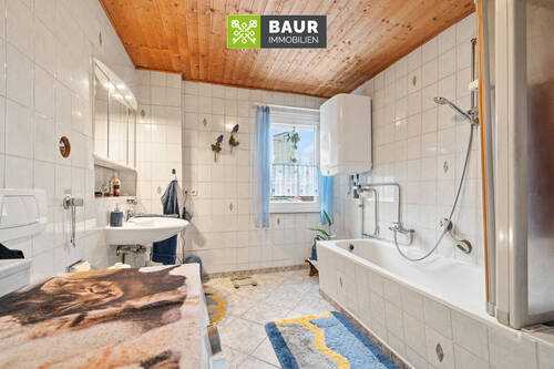 2,5-Zi-Whg. 1.OG Badezimmer - 