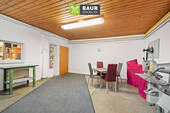 Gewerbe Eingangsbereich - 2 Zimmer Mehrfamilienhaus, Wohnhaus in Weingarten