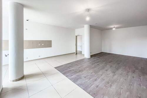 Wohnzimmer + Küche - 