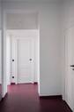 Flur mit Einbauschränken - 2 Zimmer Etagenwohnung zum Kaufen in Berlin