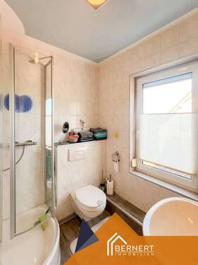 Badezimmer OG rechts - 