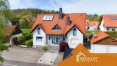 Außenansicht - Eindrucksvolles Wohnhaus mit flexiblen Praxisbereich und offener Maisonettewohnung mit Galerie