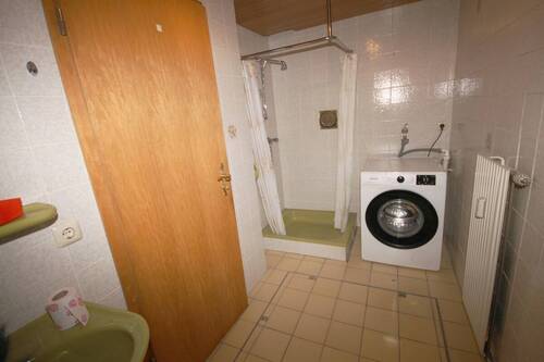 Duschbad im Anbau - 