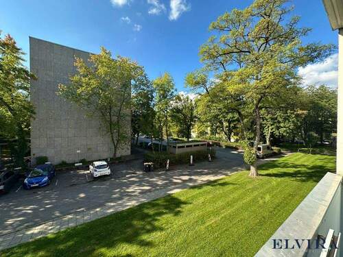 Balkon in West-Ausrichtung - Etagenwohnung mit 76,00 m² in Unterhaching zur Miete