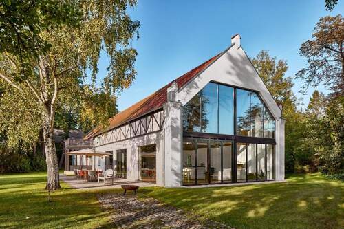 Ansicht - Gemütlichkeit in Perfektion: Luxuriös saniertes Landhaus im idyllischen Naturschutzgebiet von Potsdam Mittelmark