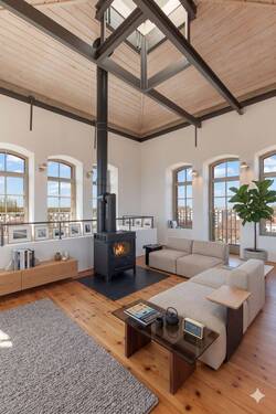 Lounge Staging - 