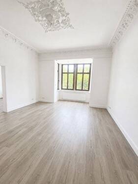 Bild 1 - 4-Zimmer-Wohnung mit 94 m2 und 2 Balkonen
